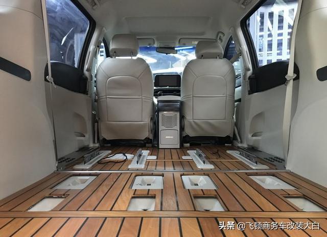 2020款别克GL8 652T乞丐版升级为家用及商用头等舱