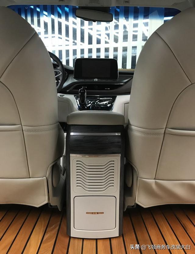 2020款别克GL8 652T乞丐版升级为家用及商用头等舱