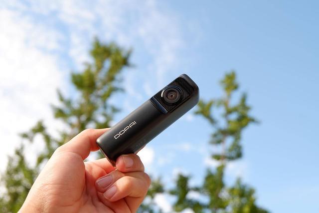 支持华为HiCar的旗舰4K行车记录仪，海思芯片4g远程互联