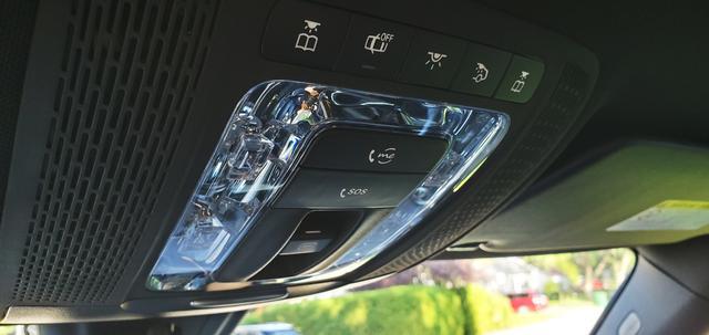 北美Mercedes-BenzGLB2502.0T提车作业