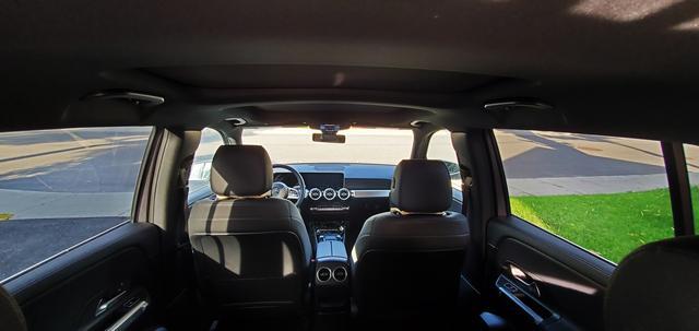 北美Mercedes-BenzGLB2502.0T提车作业