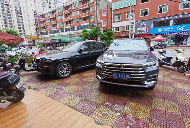 比亚迪月销量1万多的宋开了两个月有话说