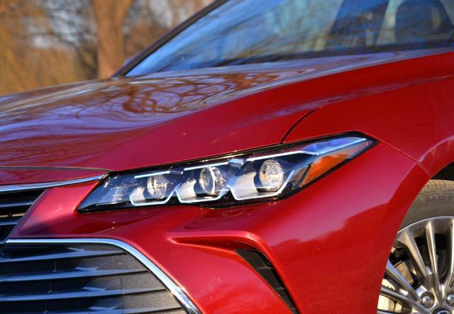 丰田Rav4荣放真的好吗？车主开了1万公里后说了真心话