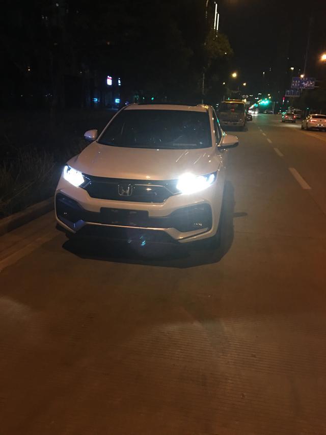 买车后突然发现用车时间并不多，每天上班用不着只能停在租的车位