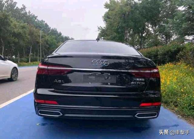 喜提奥迪A6L，性价比高，优惠6.98万，这价格如何？
