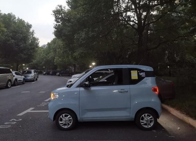 首付变全款，4万提顶配五菱代步车，车主：无故障、空间大