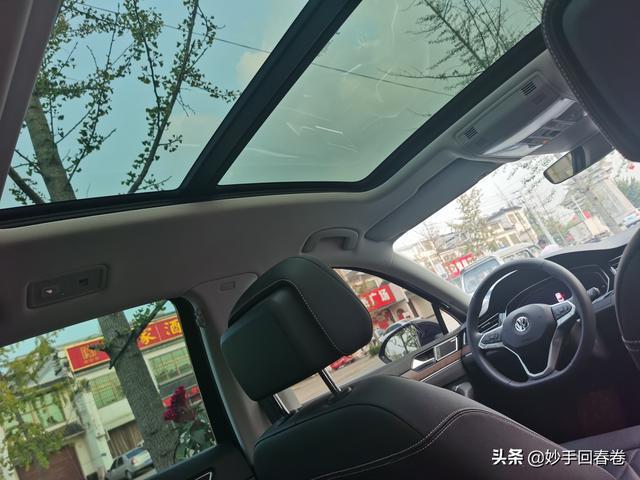 喜提2020款迈腾，灯光配置逆天，看我夜间灯光秀