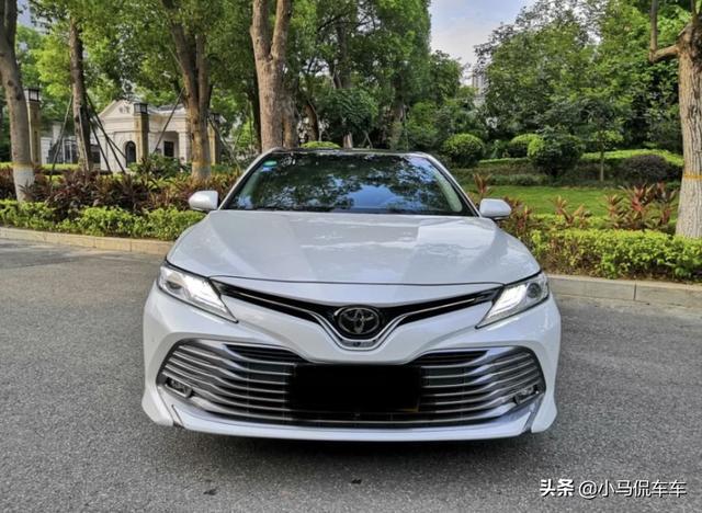 喜提2.5L丰田凯美瑞豪华版，优惠1.1万算便宜吗