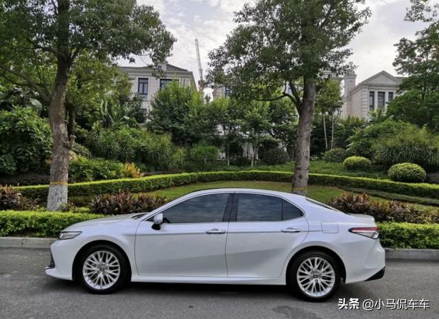 喜提2.5L丰田凯美瑞豪华版，优惠1.1万算便宜吗