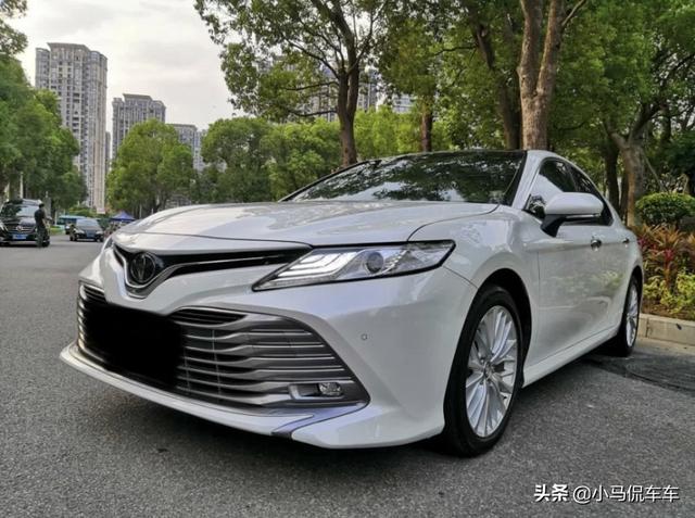 喜提2.5L丰田凯美瑞豪华版，优惠1.1万算便宜吗