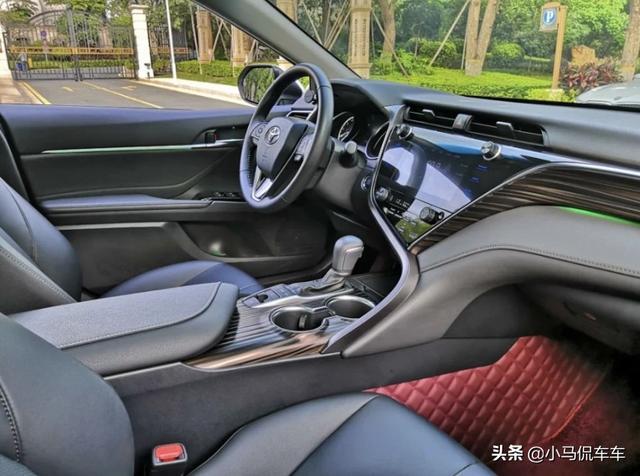 喜提2.5L丰田凯美瑞豪华版，优惠1.1万算便宜吗