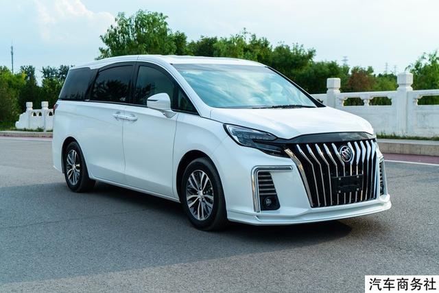 2020款别克GL8es653「改装雷神大包围+帝王蓝内饰」