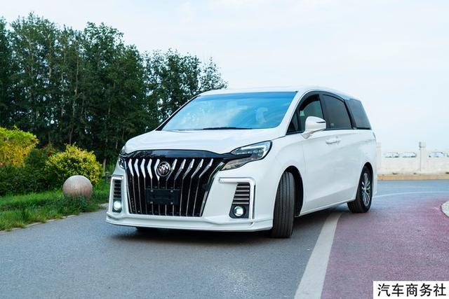 2020款别克GL8es653「改装雷神大包围+帝王蓝内饰」
