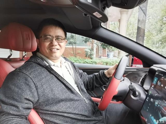 「老马提汉」心心念念的汉ev550终于住进了我的车库