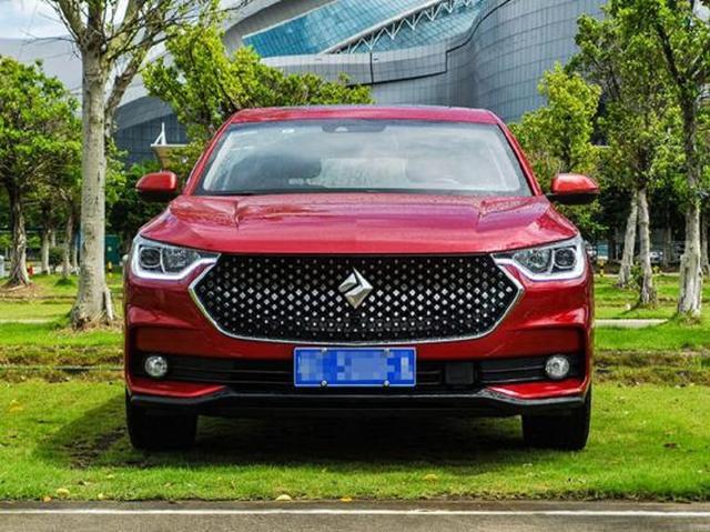 开新宝骏RC-6啥感觉？90后车主给出回答：像家人一样的陪伴