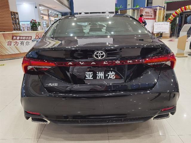 行驶在幸福的人生路上