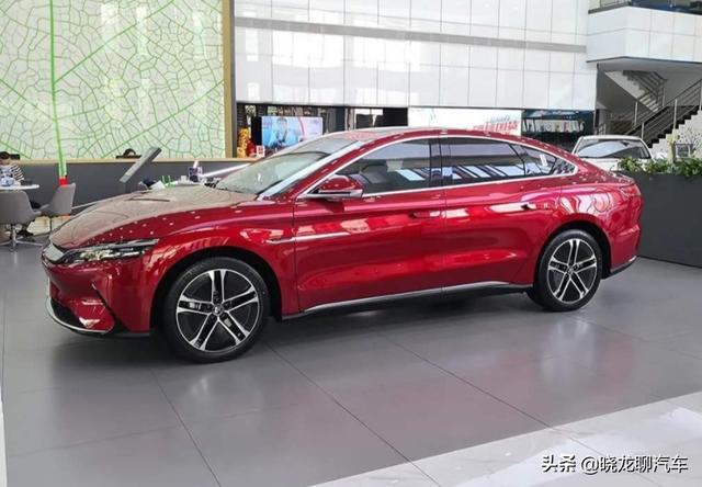 26.5万落地比亚迪汉EV，开了两个月，车主：我只说一句话