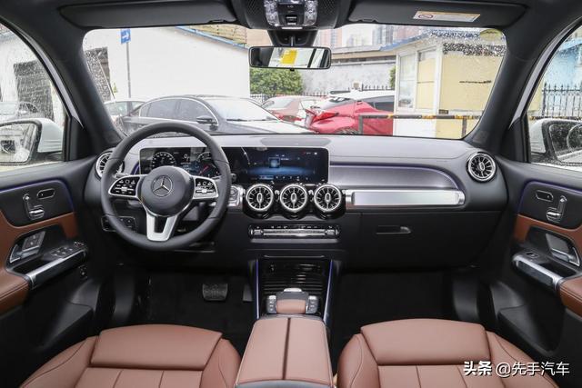 奔驰GLB200：七座家用SUV，动感舒适