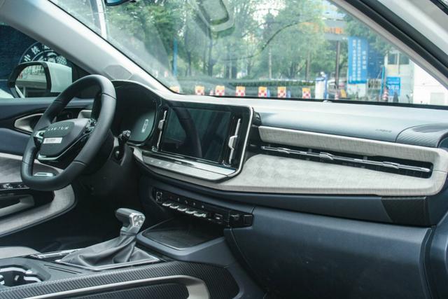 看了轩逸、传祺GS4，最后选了台MPV，车主：这才是居家旅行的好车