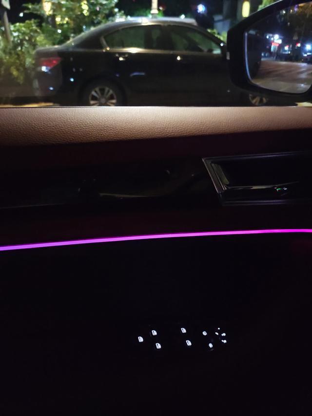原来这么好看，斯柯达柯迪亚克升级酒红色内饰