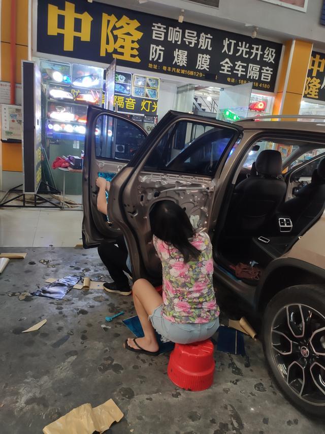 原来这么好看，斯柯达柯迪亚克升级酒红色内饰