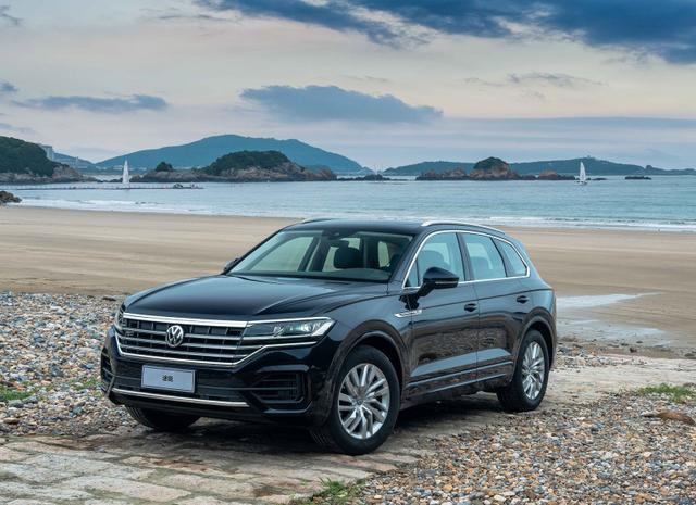 52万没要沃尔沃XC90却提了大众途锐，2个月后，车主有话说