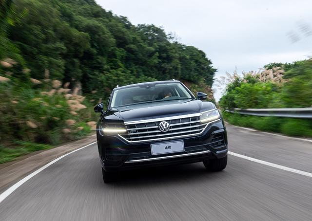 52万没要沃尔沃XC90却提了大众途锐，2个月后，车主有话说