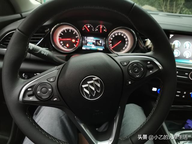 十一开着别克君威跑了1200多公里的真实感受，车主：选择正确