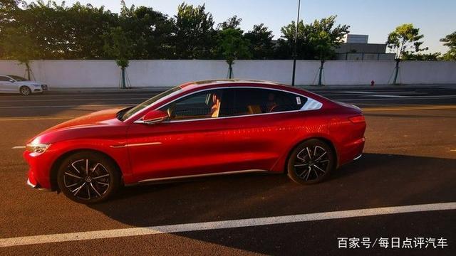 放弃凯迪拉克CT4提比亚迪汉，2000公里车主说了几个小毛病