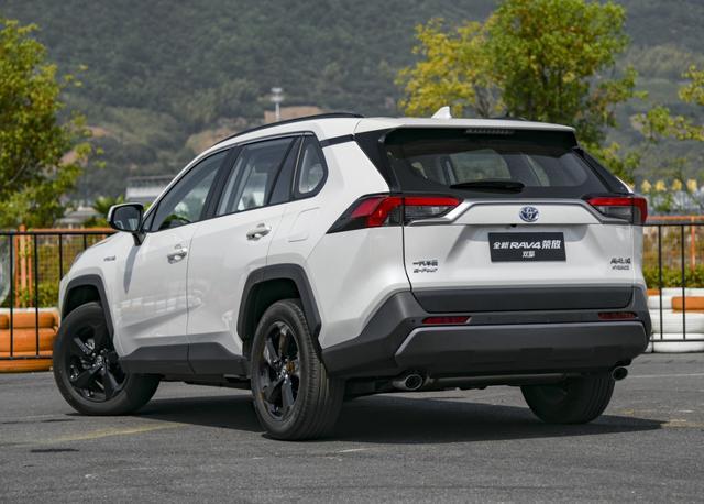 丰田RAV4荣放怎么样？车主购买后说出了大实话