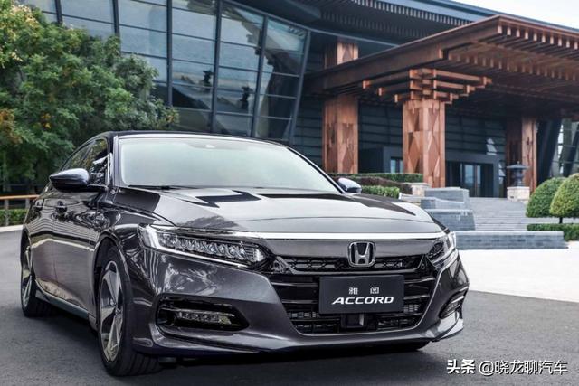 20万落地凯迪拉克CT4，两个月后开十代雅阁，车主：差距太大