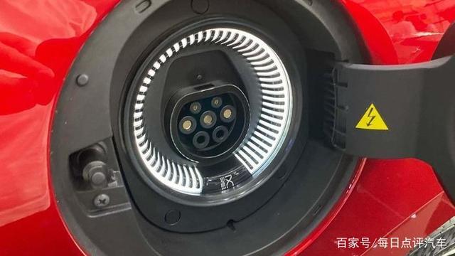 比亚迪汉的动力弱吗？它比雷克萨斯ES好吗？车主说了小毛病