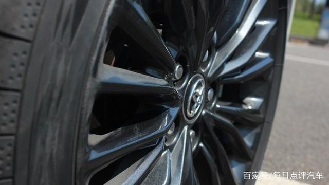 最后咬牙提亚洲龙，成交价24.29万贵吗？看看车主的真实反馈