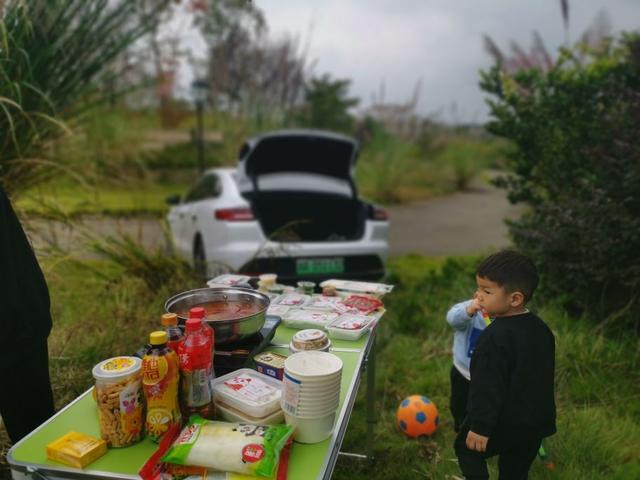 开着大汉，吃着火锅——人间值得