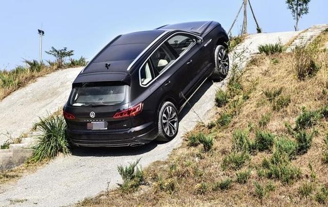 62万提了辆沃尔沃XC90，2个月后再开途锐，车主想说一句话