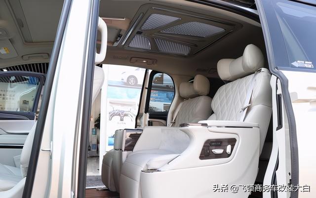 多方对比还是选择2020款别克GL8-2999提车+灰色内饰