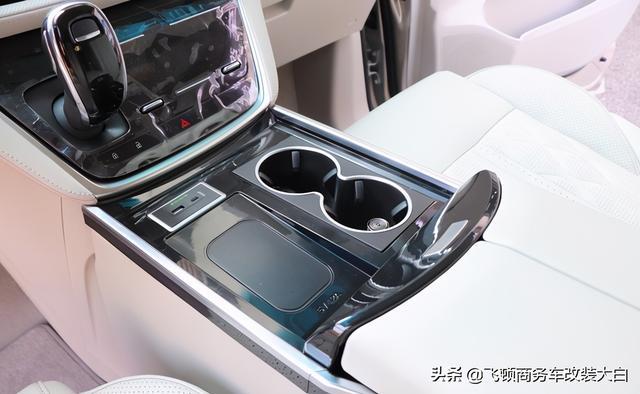 多方对比还是选择2020款别克GL8-2999提车+灰色内饰