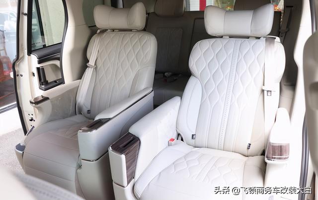 多方对比还是选择2020款别克GL8-2999提车+灰色内饰