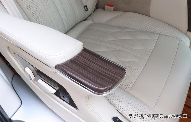 多方对比还是选择2020款别克GL8-2999提车+灰色内饰