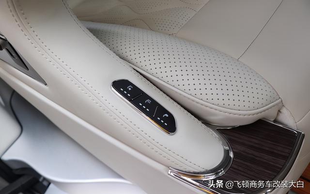 多方对比还是选择2020款别克GL8-2999提车+灰色内饰