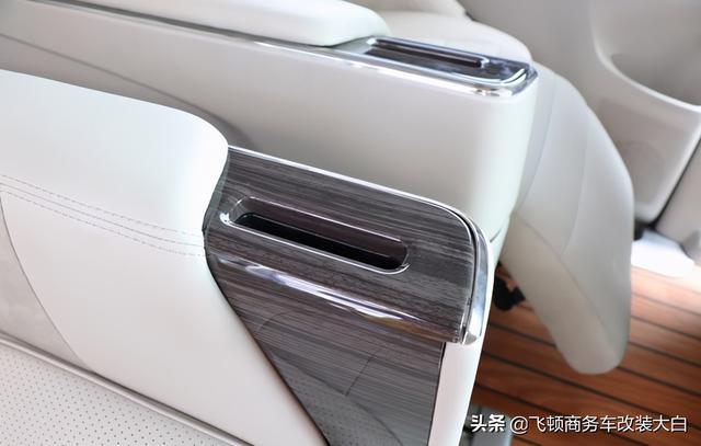 多方对比还是选择2020款别克GL8-2999提车+灰色内饰