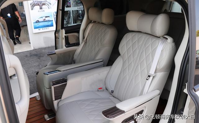 多方对比还是选择2020款别克GL8-2999提车+灰色内饰