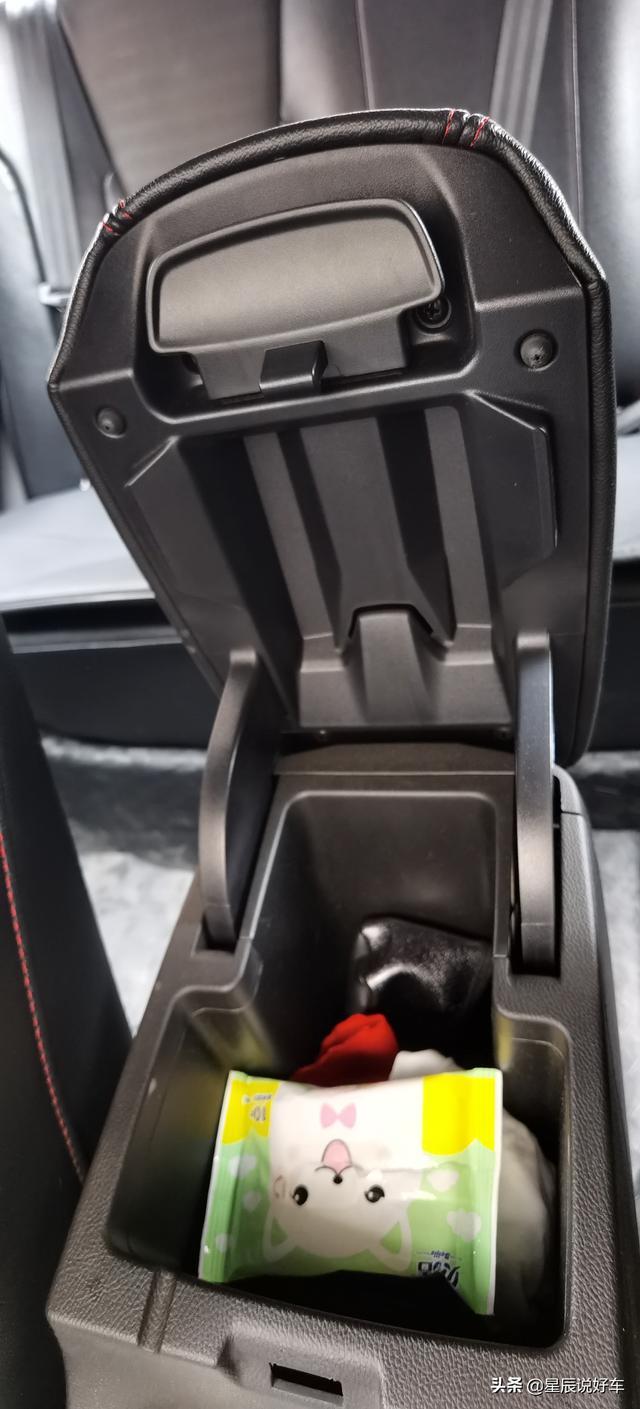 艾瑞泽5值得买？开了3年半，油耗9.9L，你呢？
