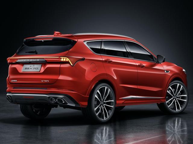 10-15万想买SUV？这3款别错过，动力强空间大，值得入手