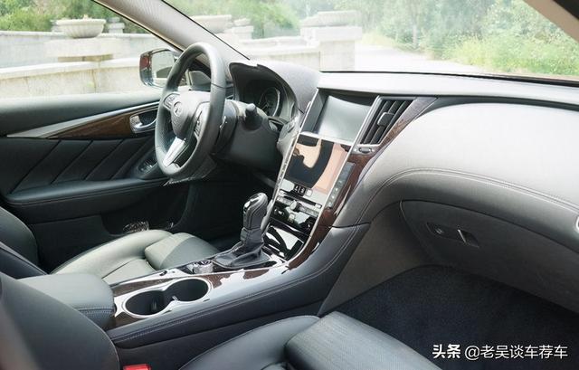 开了雷克萨斯ES，27万又提英菲尼迪Q50L，车主：差距大？
