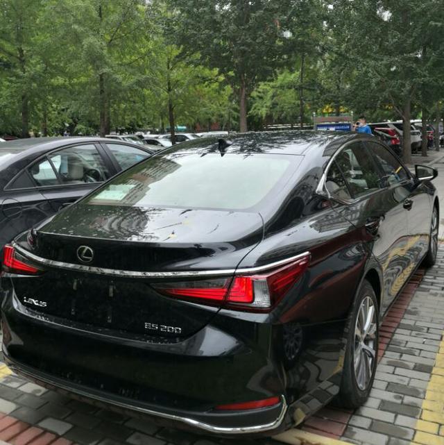 车主提雷克萨斯ES200豪华版，说出自己真实感受