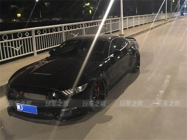 保持一腔热血 95后车友的福特Mustang改装故事