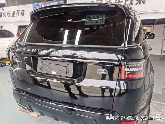 20款路虎揽胜运动来青岛改装原厂流媒体后视镜全车内饰改色