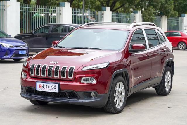 12万买更城市化的Jeep，空间配置实用，满是更好的感受