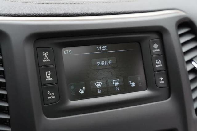 12万买更城市化的Jeep，空间配置实用，满是更好的感受